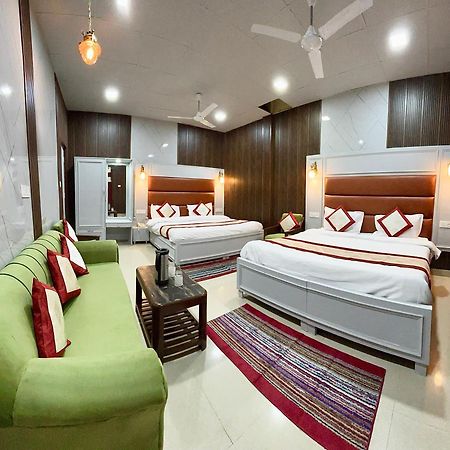 Hotel Amar Mussoorie Kültér fotó